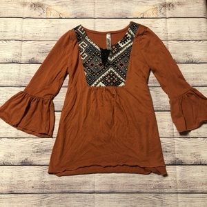 Girls 3/4 bell sleeve top